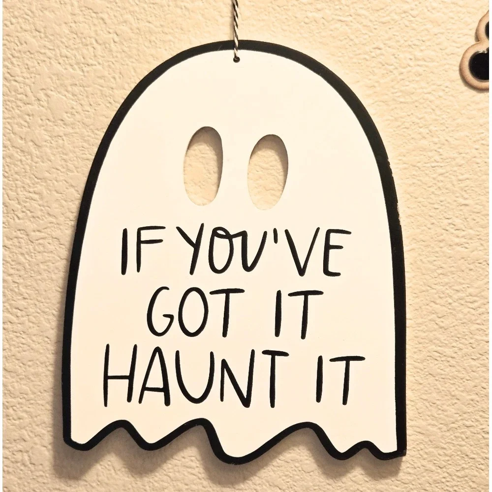 If You've Got It Haunt It‎ White Wooden Ghost Halloween Wall Decor